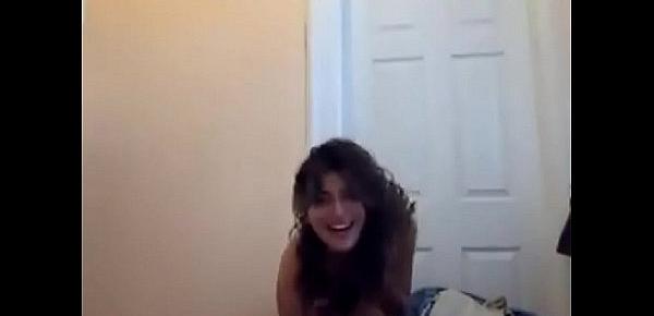  very hairy girl on webcam